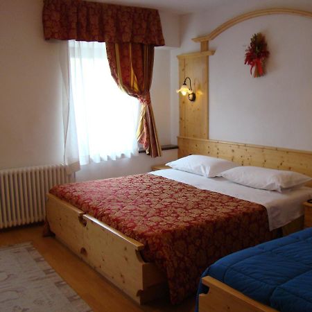 Hotel Pizzo Degli Uccelli Кастелло-Тезино Экстерьер фото