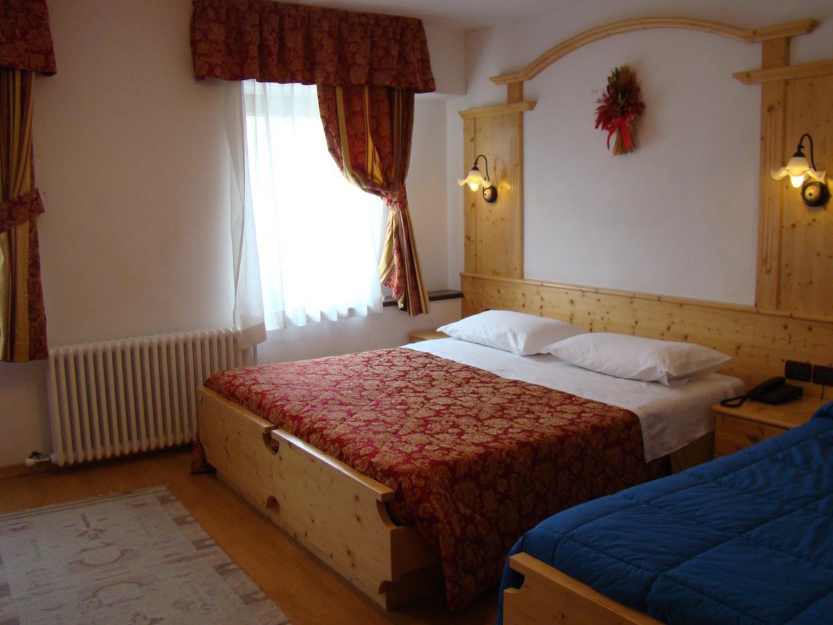 Hotel Pizzo Degli Uccelli Кастелло-Тезино Экстерьер фото