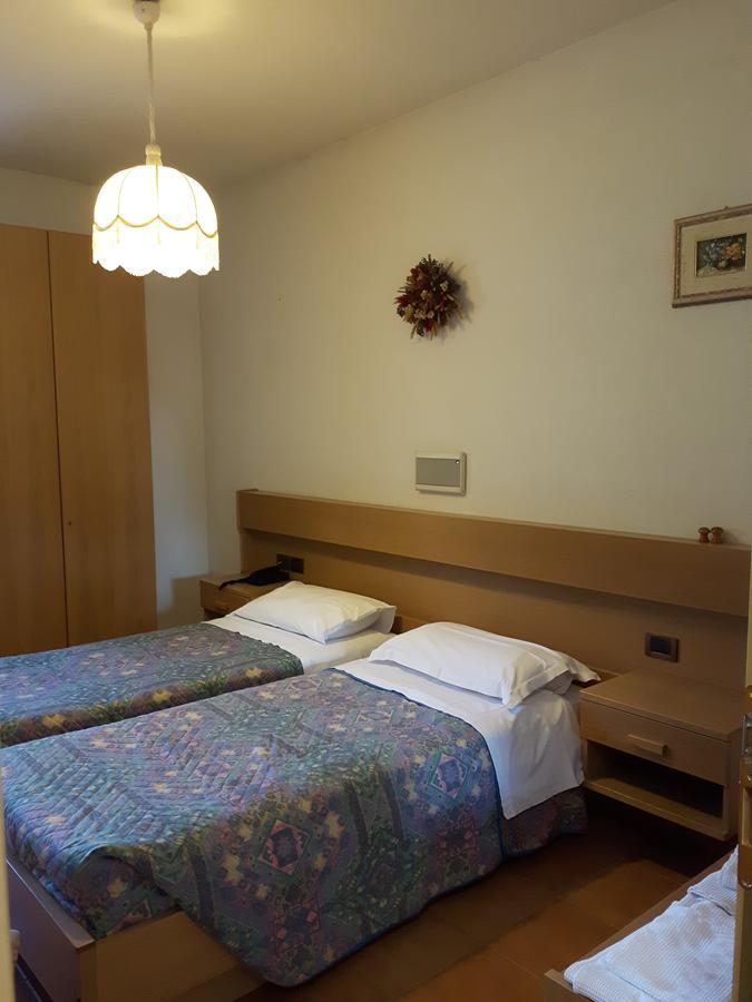 Hotel Pizzo Degli Uccelli Кастелло-Тезино Экстерьер фото